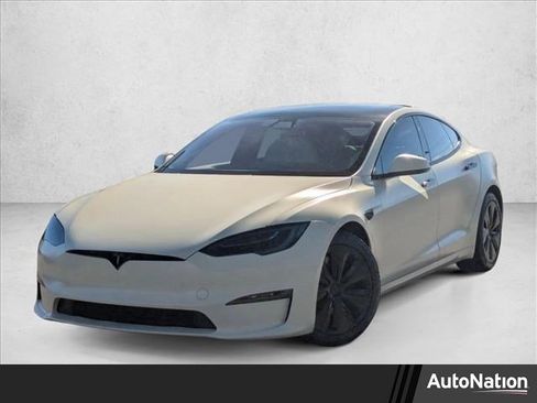 Used 2021 Tesla Model S Plaid image 1
