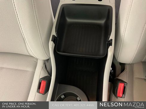 Used 2024 Hyundai Kona SEL FWD image 41