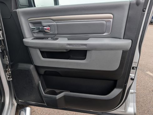 Used 2018 RAM 1500 Big Horn image 31