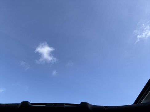 Used 2022 Jeep Wrangler Unlimited Rubicon 4xe w/ Safety Group image 17