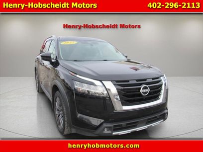 Used 2022 Nissan Pathfinder SL w/ SL Premium Package