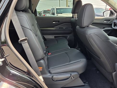 New 2026 Nissan Pathfinder SL w/ Cargo Package FWD image 14