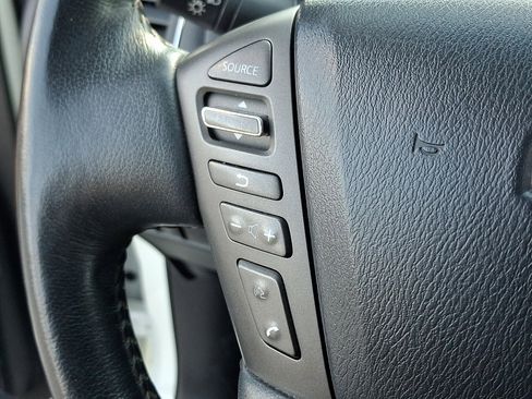 Used 2017 Nissan Armada Platinum image 25