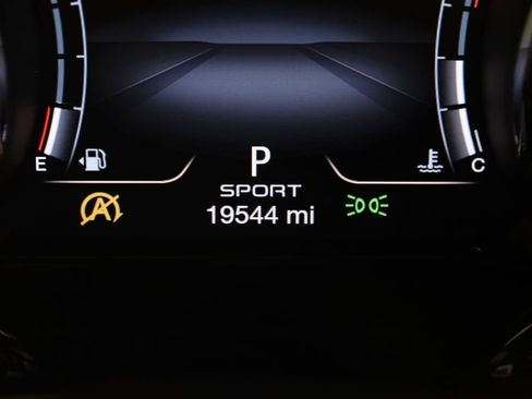 Used 2023 Maserati Quattroporte Modena Q4 image 56