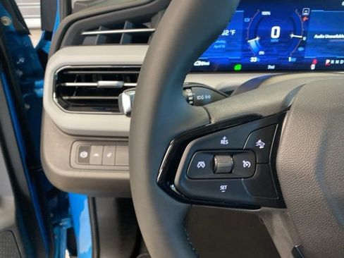 New 2027 Chevrolet Bolt LT w/ Comfort Package FWD image 18