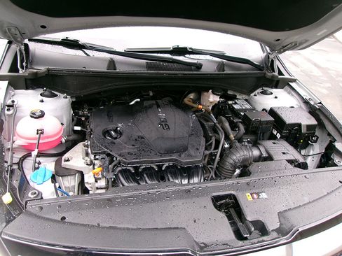 Used 2024 Kia Sportage SX image 9