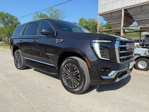 Used 2025 GMC Yukon Elevation w/ Elevation Premium Package image 7