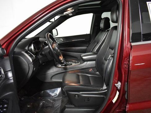 Used 2019 Jeep Grand Cherokee Limited image 11