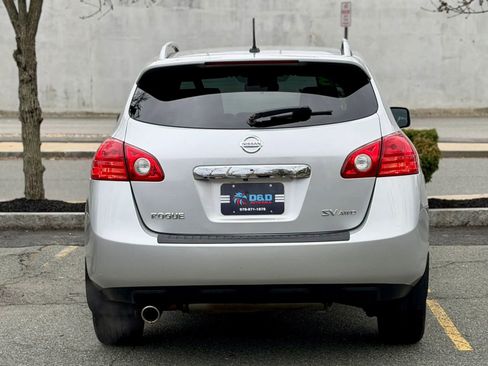 Used 2013 Nissan Rogue SV AWD/4WD image 4