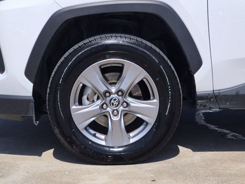 Certified 2025 Toyota RAV4 XLE AWD/4WD image 28