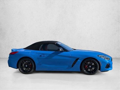Certified 2022 BMW Z4 M40i w/ Premium Package image 4