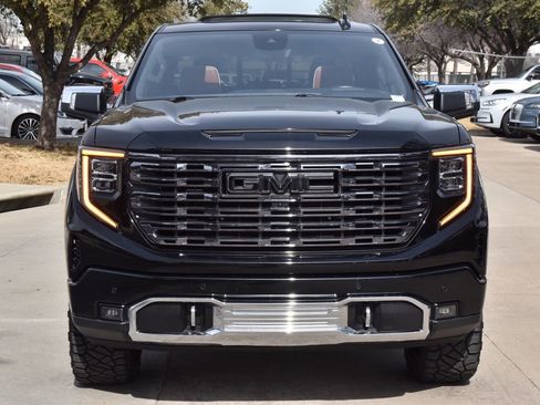 Used 2025 GMC Sierra 1500 Denali Ultimate image 3