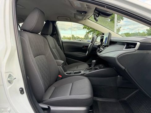 Certified 2025 Toyota Corolla LE w/ LE Premium Package FWD image 18