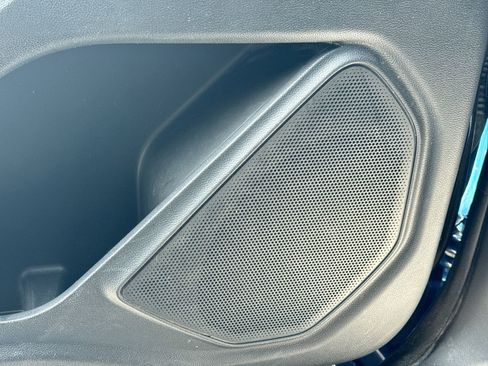 Used 2022 Ford Explorer XLT w/ Class IV Trailer Tow Package AWD/4WD image 34