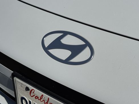 Used 2023 Hyundai Ioniq 6 SEL RWD image 4