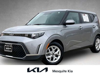 Used 2023 Kia Soul LX w/ LX Technology Package