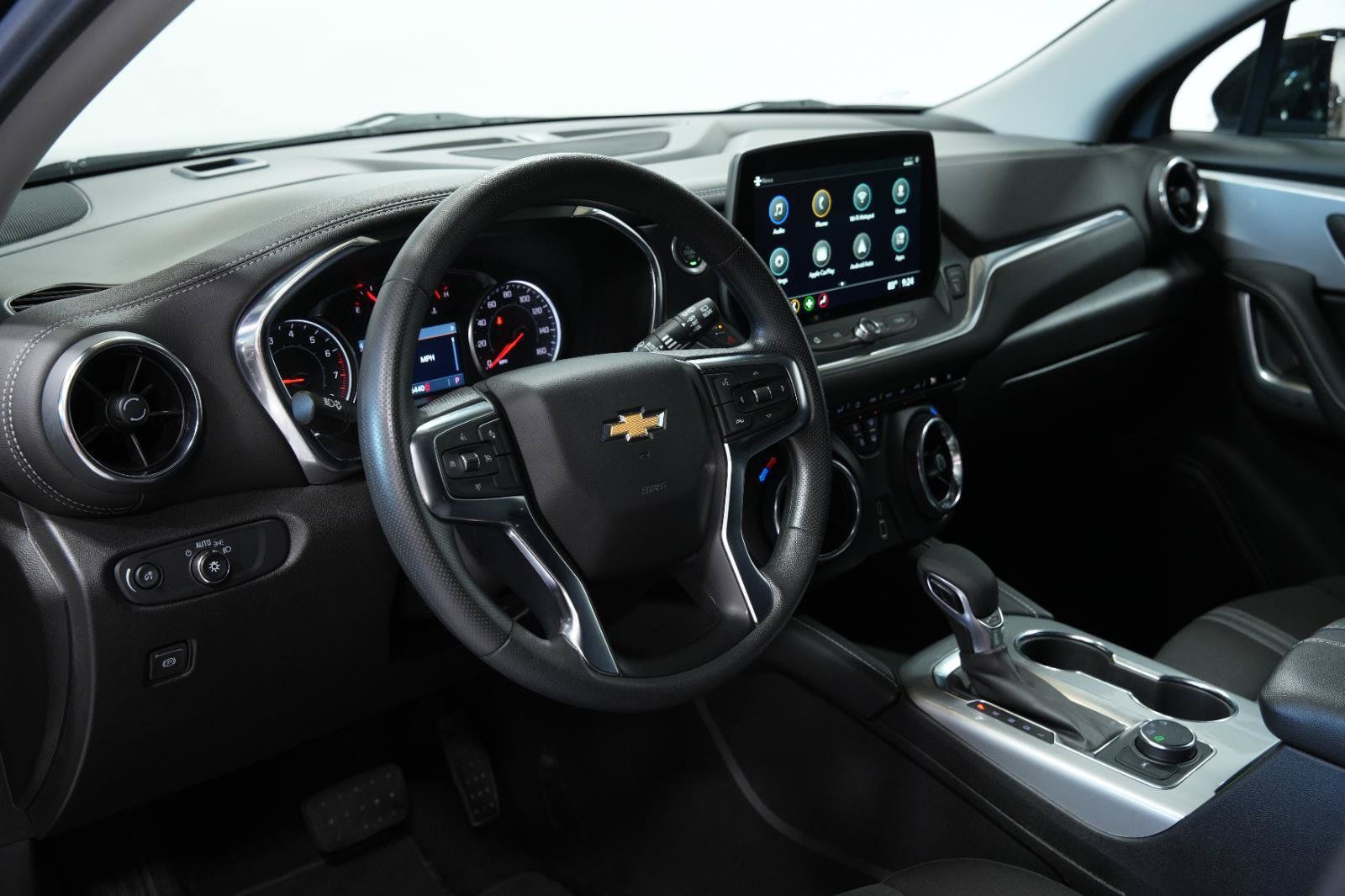 Used 2025 Chevrolet Blazer LT AWD/4WD image 35