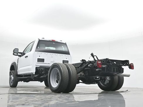 New 2025 Ford F550 XL image 32