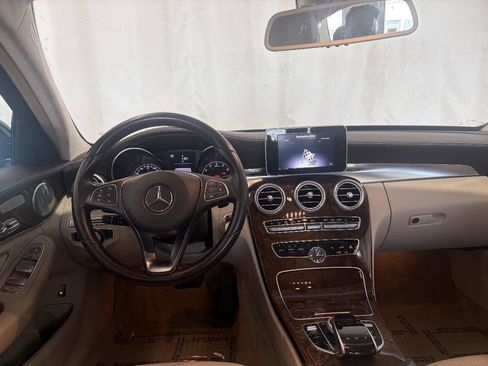 Used 2015 Mercedes-Benz C 300 4MATIC Sedan image 11