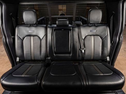 Used 2022 Ford F450 Platinum w/ FX4 Off-Road Package image 33