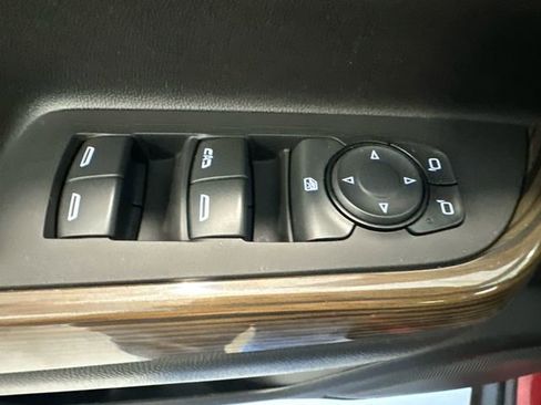 Used 2023 GMC Acadia SLE w/ Elevation Edition image 30