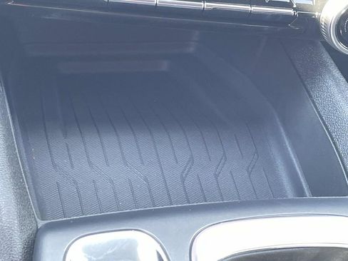 New 2026 Chevrolet Equinox EV LT image 21