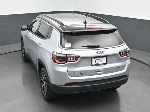 Used 2024 Jeep Compass Limited AWD/4WD image 43