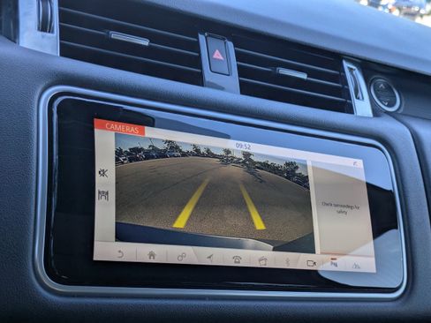 Used 2022 Land Rover Range Rover Sport SE image 27