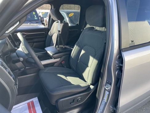 Used 2025 RAM 1500 Big Horn AWD/4WD image 11