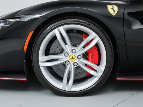 Certified 2025 Ferrari 296 GTS image 39