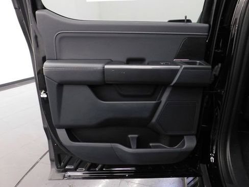 Used 2022 Ford F150 XLT w/ Equipment Group 302A High image 17