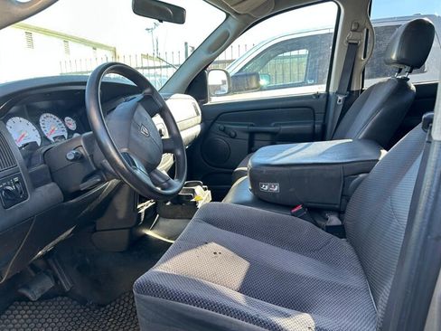 Used 2005 Dodge Ram 1500 Truck ST RWD image 3