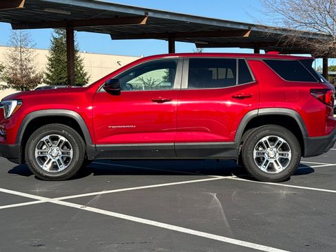 Used 2026 GMC Terrain Elevation image 8