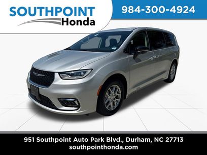 Used 2024 Chrysler Pacifica Touring-L