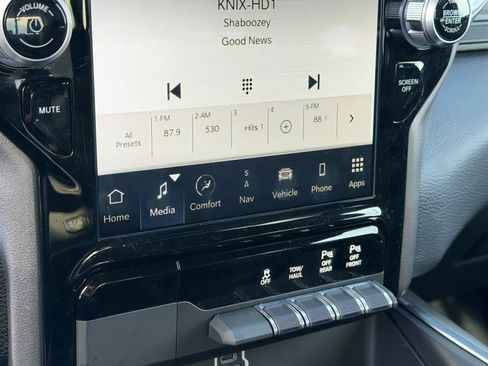 Used 2022 RAM 1500 Laramie w/ Sport Appearance Package image 15