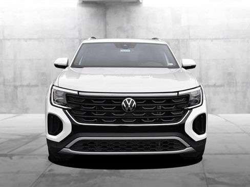 Certified 2026 Volkswagen Atlas Cross Sport SE AWD/4WD image 4