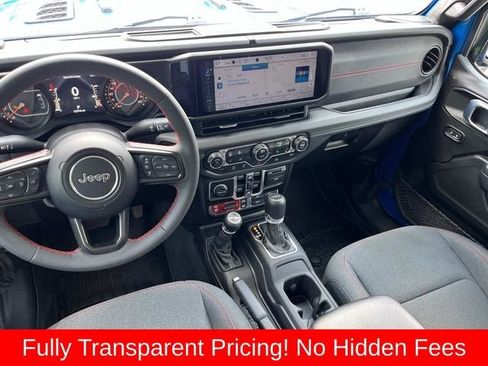 Used 2024 Jeep Gladiator Rubicon w/ Technology Group AWD/4WD image 13