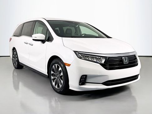 Certified 2023 Honda Odyssey EX-L image 3