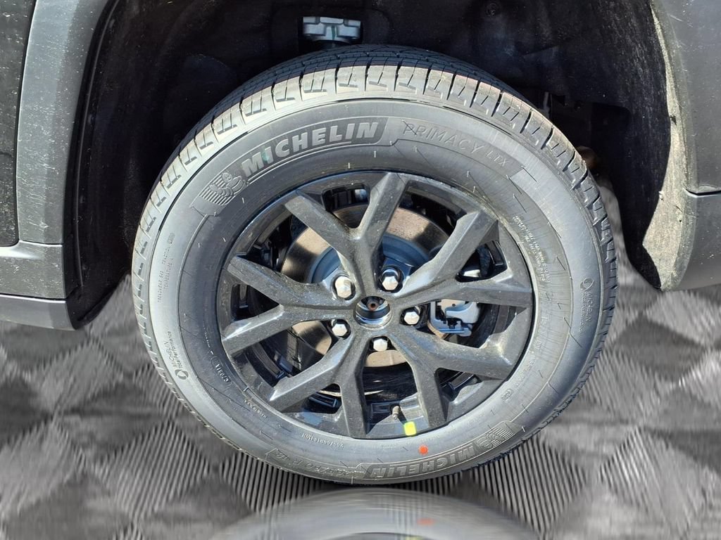 New 2026 Jeep Grand Cherokee Altitude AWD/4WD image 20