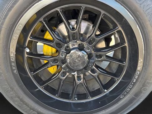 Used 2020 GMC Sierra 1500 AT4 w/ AT4 Premium Package AWD/4WD image 4