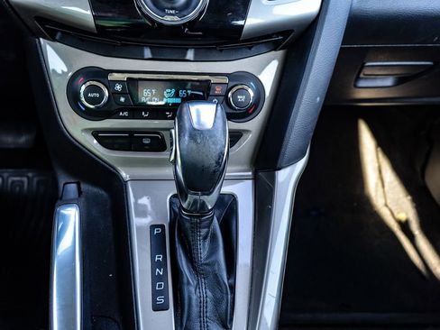 Used 2012 Ford Focus SEL image 32