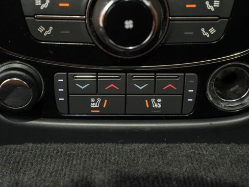 Used 2017 Jaguar XJ L Portfolio AWD/4WD image 12