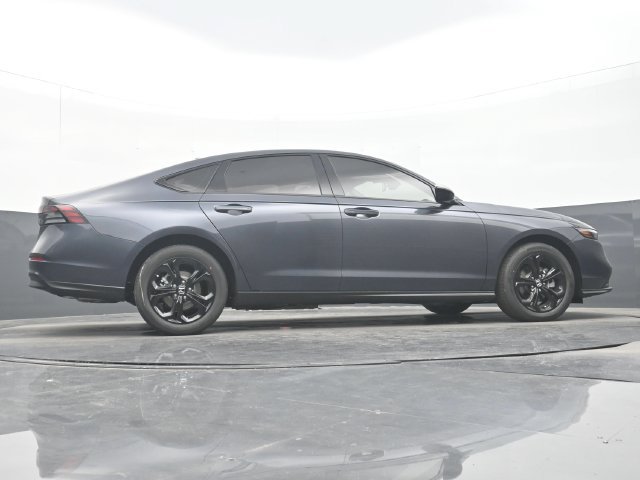 Used 2025 Honda Accord SE image 31