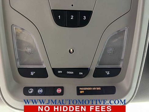 Used 2016 Chevrolet Impala LTZ w/ Enhanced Convenience Package image 33