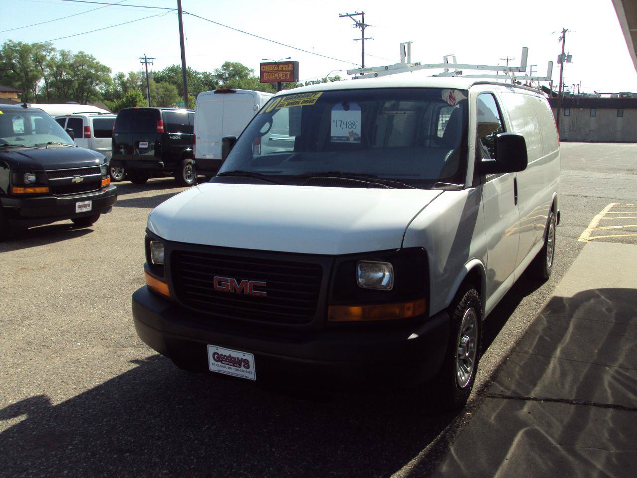 Used 2010 GMC Savana 1500 AWD image 4