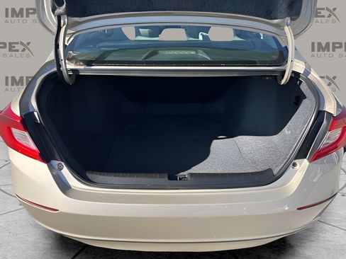 Used 2018 Honda Accord LX image 25