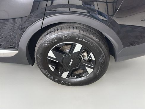 Used 2026 Kia Sportage LX FWD image 11