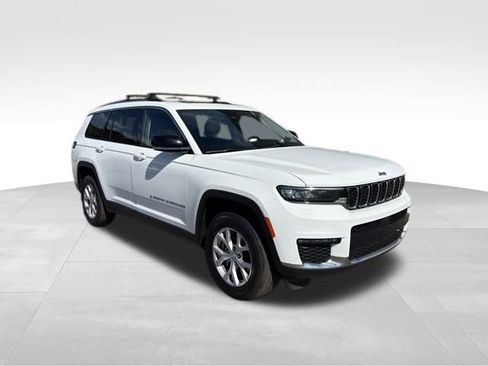 Used 2022 Jeep Grand Cherokee L Limited image 3