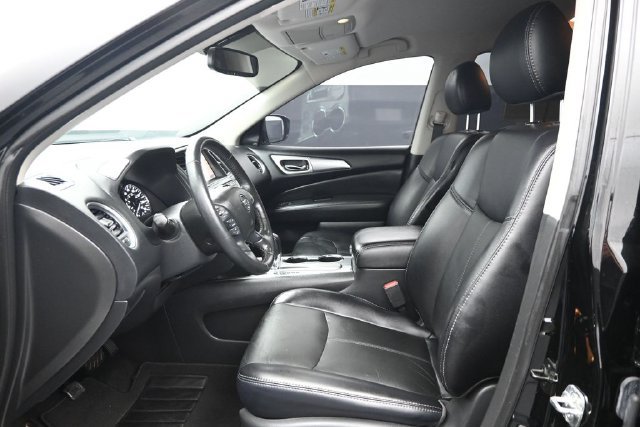 Used 2020 Nissan Pathfinder SL FWD image 6