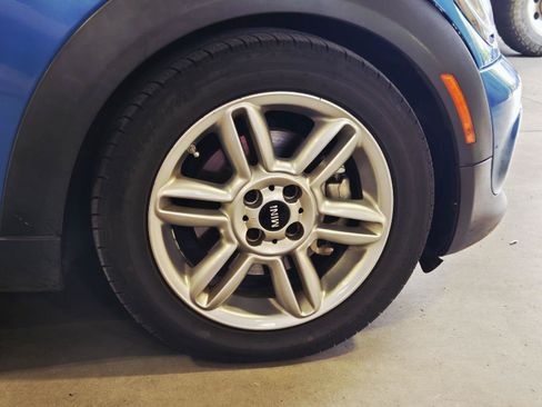 Used 2013 MINI Cooper Clubman FWD image 12